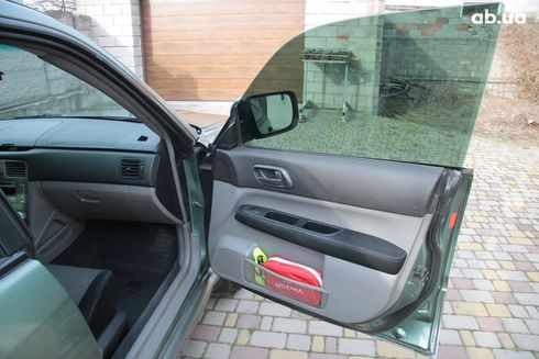 Subaru Forester 2006 зеленый - фото 20