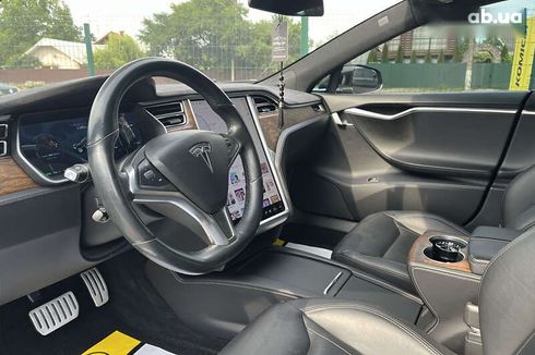 Tesla Model S 2016 - фото 11