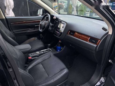 Mitsubishi Outlander 2015 - фото 17