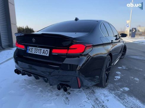 BMW 5 серия 2018 - фото 9