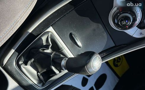 Hyundai Elantra 2012 - фото 16