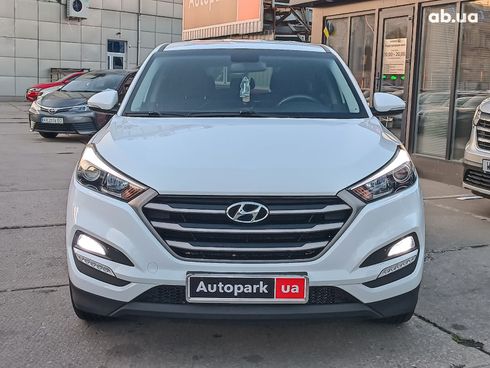 Hyundai Tucson 2017 белый - фото 3