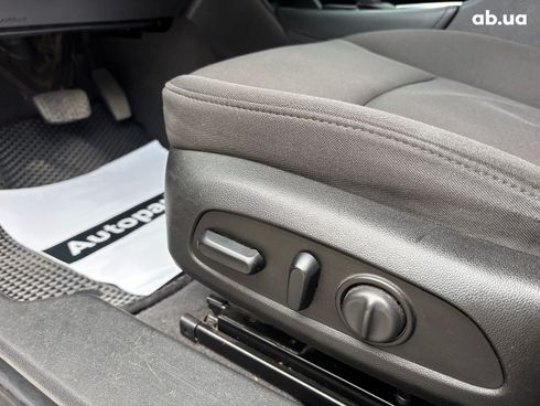 Chevrolet Malibu 2018 черный - фото 20