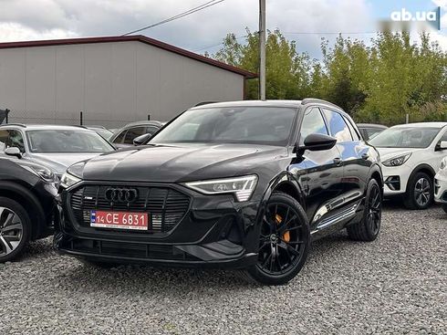 Audi E-Tron 2022 - фото 2