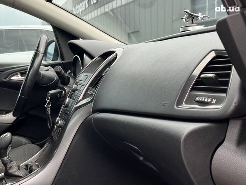 Opel Astra 2011 черный - фото 5