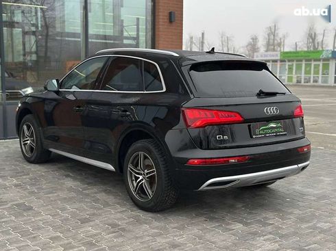 Audi Q5 2018 - фото 15