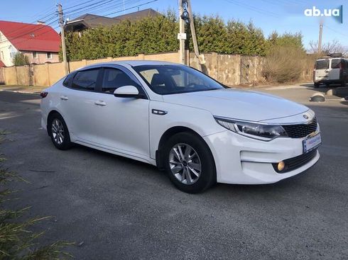 Kia K5 2017 - фото 3