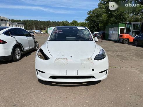 Tesla Model Y 2023 - фото 10