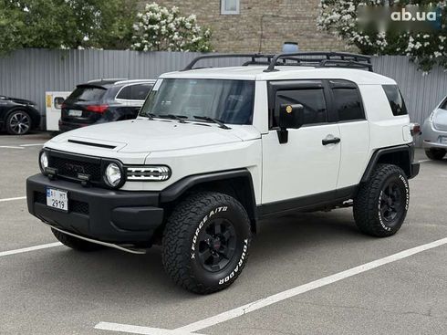 Toyota FJ Cruiser 2008 - фото 6