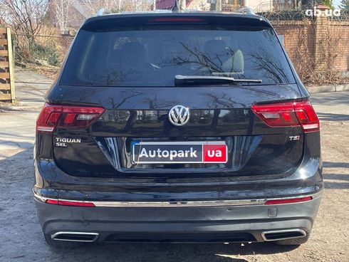 Volkswagen Tiguan 2017 черный - фото 7