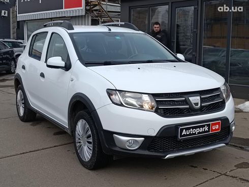 Dacia Sandero Stepway 2014 белый - фото 11