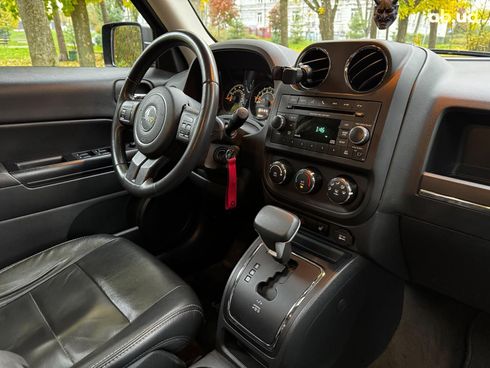 Jeep Patriot 2015 серый - фото 30