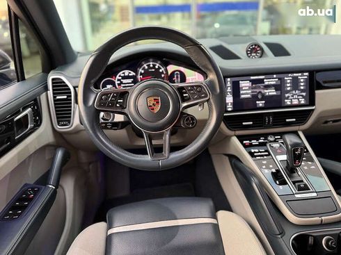 Porsche Cayenne 2019 - фото 25