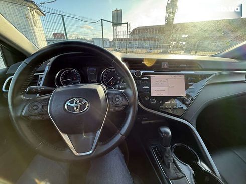 Toyota Camry 2017 - фото 17