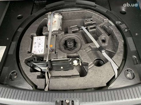 Volkswagen Touran 2011 - фото 30