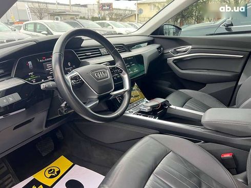 Audi E-Tron 2020 - фото 11