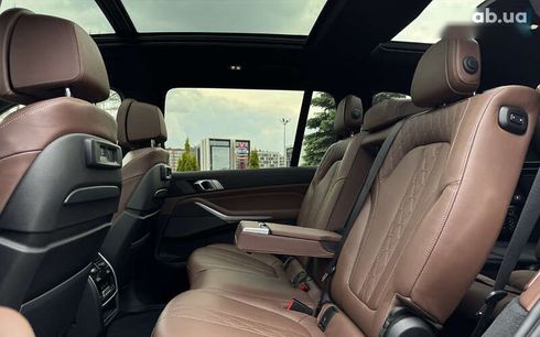 BMW X7 2021 - фото 11