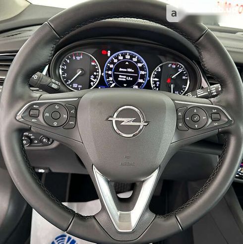 Opel Insignia 2019 - фото 16