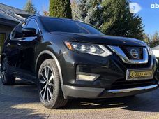 Продажа б/у Nissan Rogue 2016 года - купить на Автобазаре