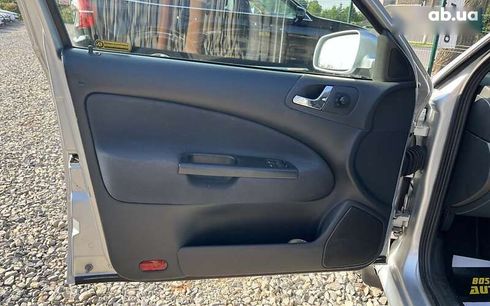 Skoda Octavia 2010 - фото 10