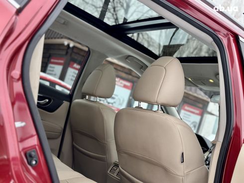 Nissan Rogue 2016 красный - фото 19