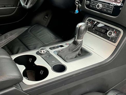 Volkswagen Touareg 2013 белый - фото 43
