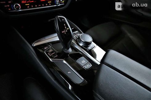 BMW 5 серия 2017 - фото 21