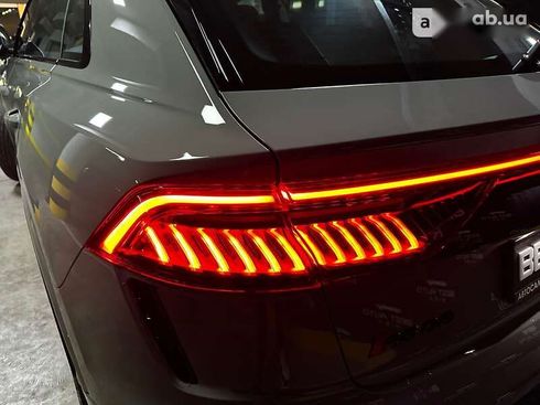 Audi RS Q8 2023 - фото 28
