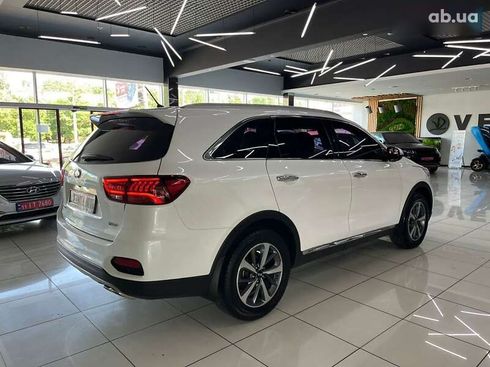 Kia Sorento 2019 - фото 4
