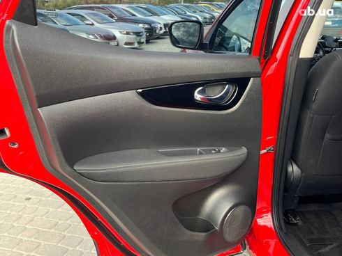 Nissan Qashqai 2019 красный - фото 30