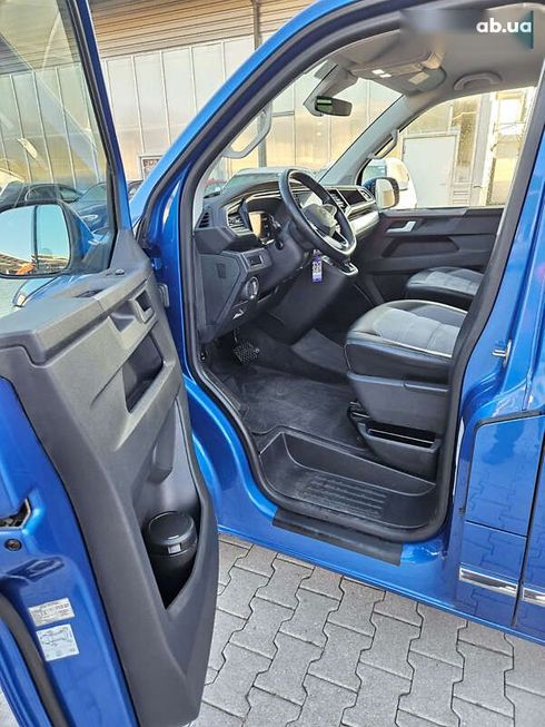 Volkswagen Multivan 2021 - фото 9