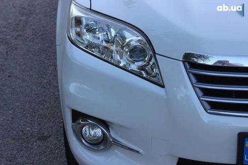 Toyota RAV4 2011 - фото 7