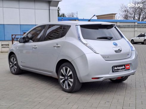 Nissan Leaf 2012 серый - фото 4