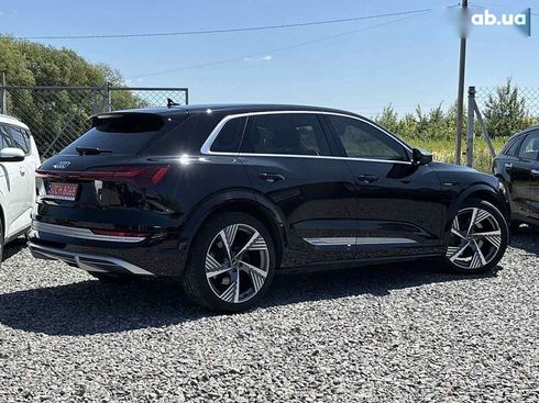 Audi e-tron S 2022 - фото 8