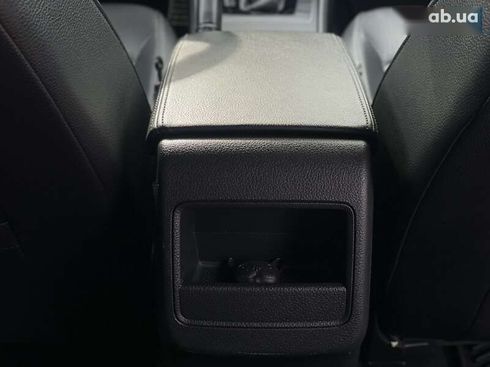 Volkswagen Passat 2017 - фото 18