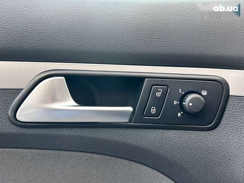 Volkswagen Touran 2015 - фото 14