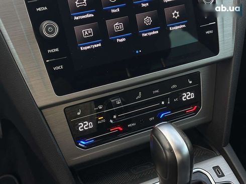 Volkswagen Passat 2020 - фото 17