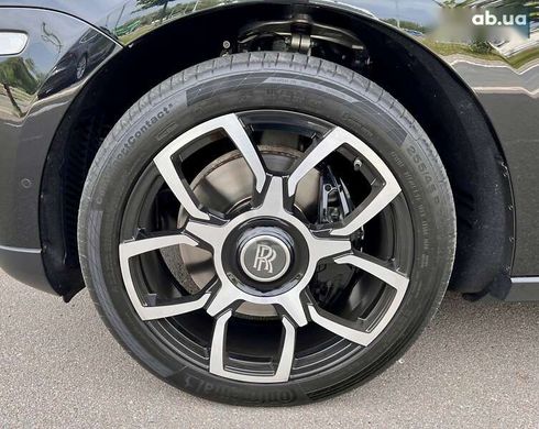 Rolls-Royce Cullinan 2022 - фото 19