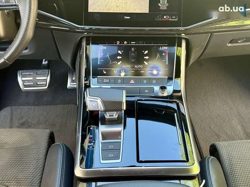 Audi SQ7 2021 - фото 30