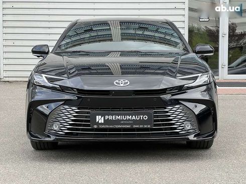 Toyota Camry 2024 - фото 5