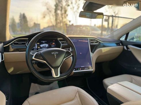 Tesla Model S 2015 - фото 11