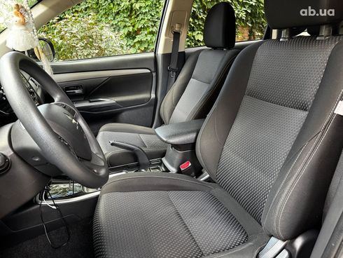 Mitsubishi Outlander 2017 синий - фото 18