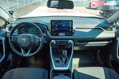 Toyota RAV4 2019 - фото 19