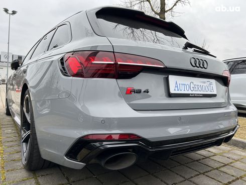 Audi RS 4 2023 - фото 40