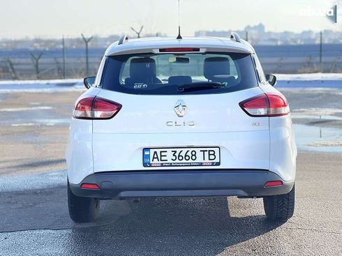 Renault Clio 2014 - фото 30