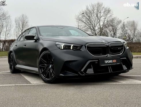 BMW M5 2024 - фото 24
