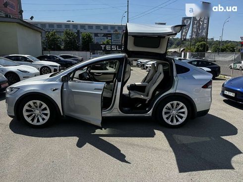 Tesla Model X 2018 - фото 13