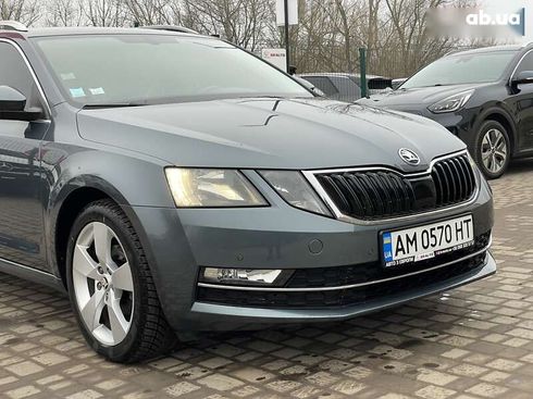Skoda Octavia 2019 - фото 8
