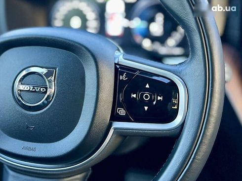 Volvo XC60 2019 - фото 25