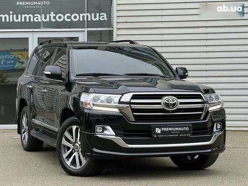 Toyota Land Cruiser 2019 - фото 2